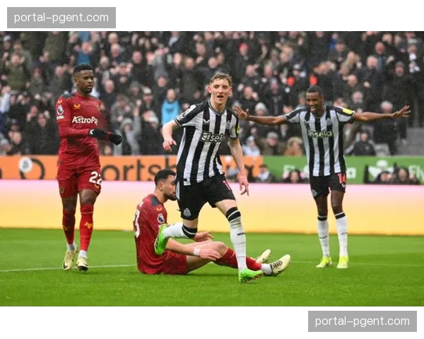 伊萨克支点作用明显,吉马良斯长传调度成纽卡进攻体系核心 伊萨克支点作用明显,吉马良斯长传调度成纽卡进攻体系核心