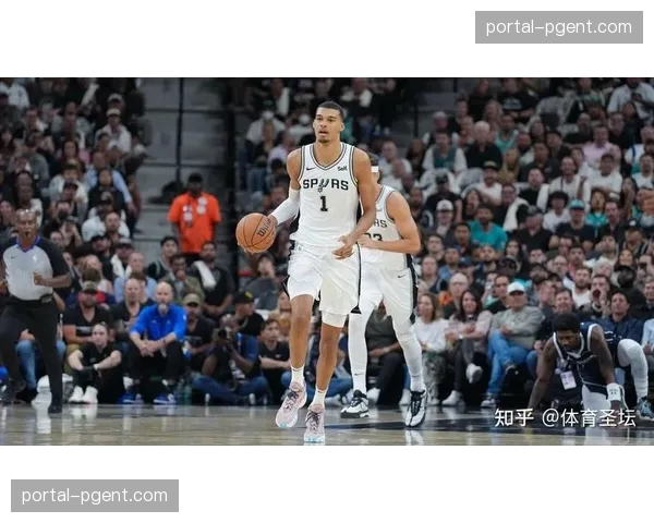 马刺文班亚马护筐威慑力 对手篮下出手比例显著下降 马刺文班亚马护筐威慑力 对手篮下出手比例显著下降